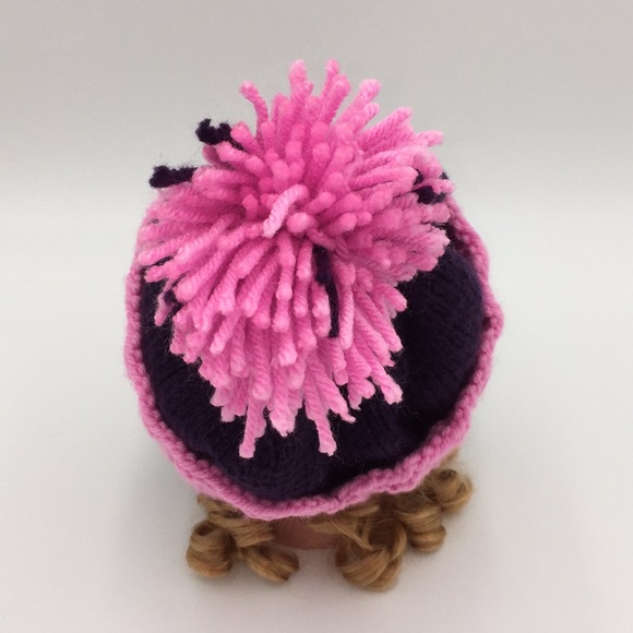 Hand Knit Girls Winter Hat + Pair of Mittens Pink Purple - Picture 4 of 13